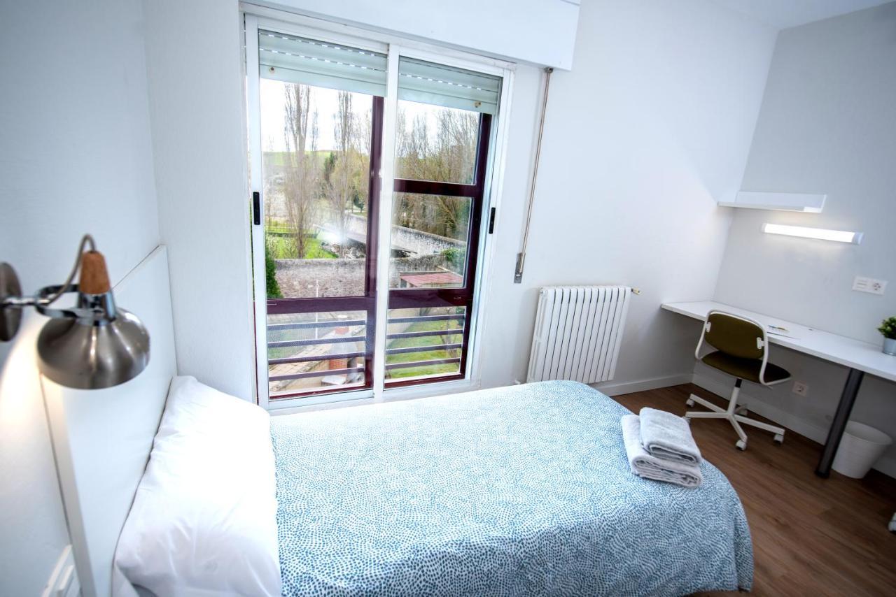 Residencia Hospital Del Rey Hostel Burgo Kültér fotó