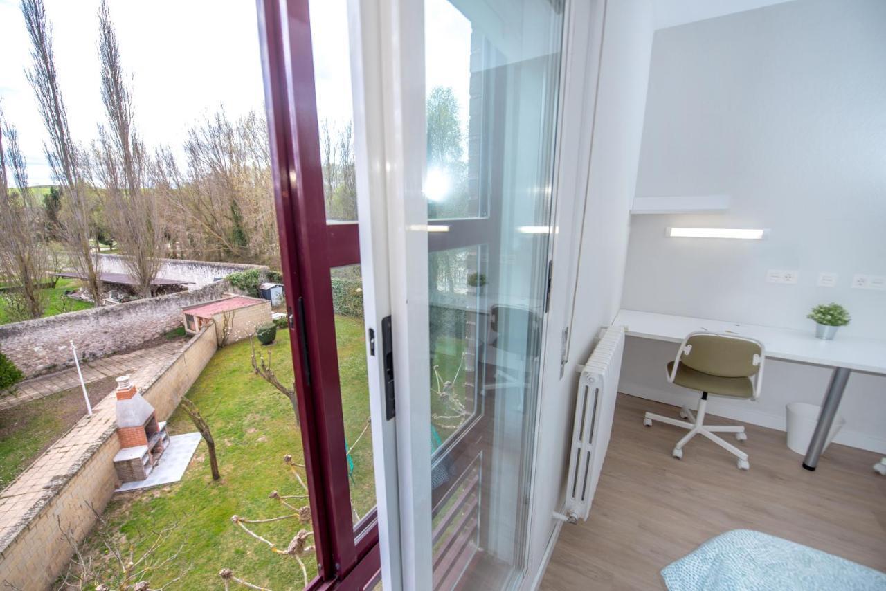 Residencia Hospital Del Rey Hostel Burgo Kültér fotó