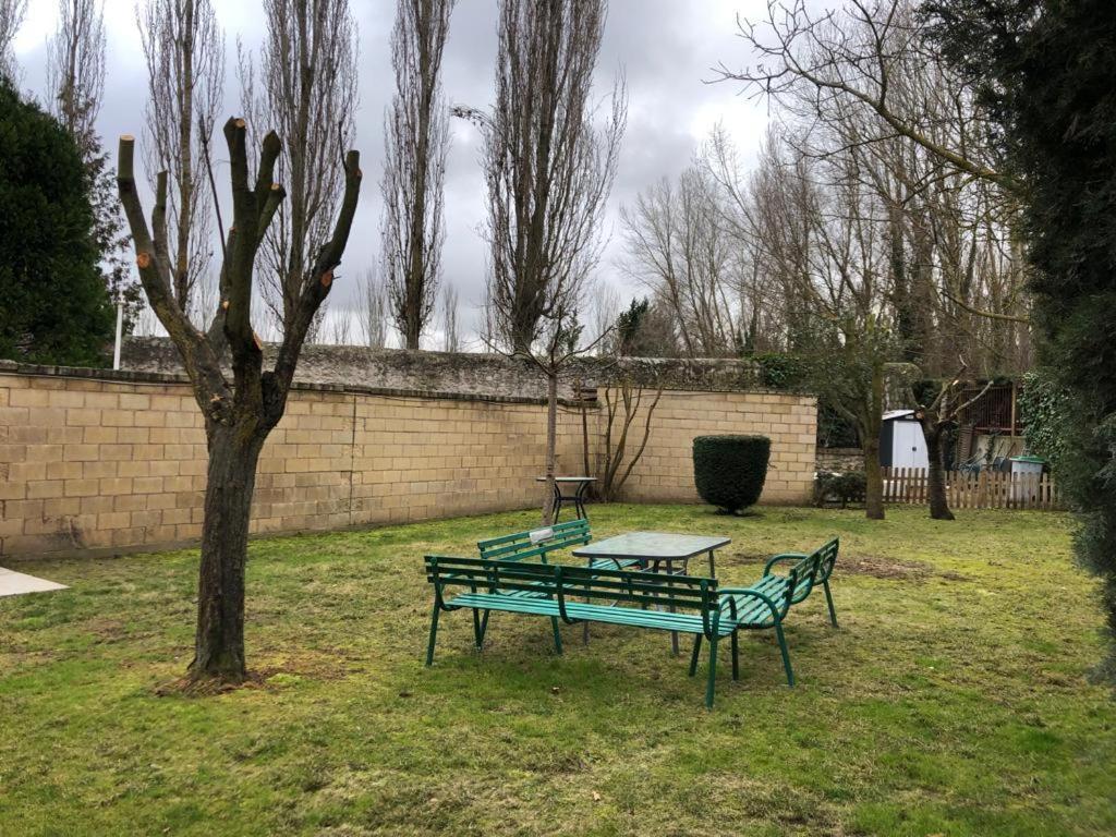 Residencia Hospital Del Rey Hostel Burgo Kültér fotó