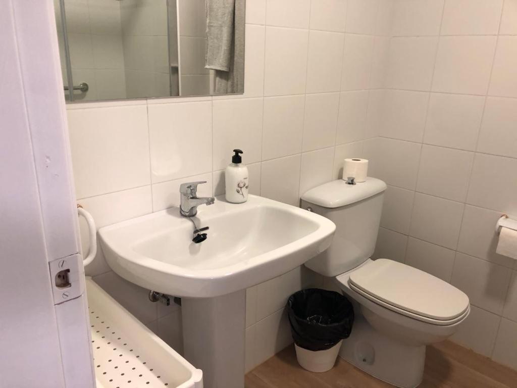 Residencia Hospital Del Rey Hostel Burgo Kültér fotó